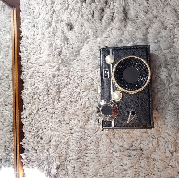 kate spade Handbags - Kate Spade 3D Camera